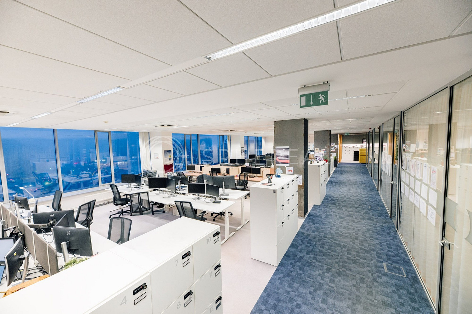 Pronájem kanceláře 658 m² – fotografie 4