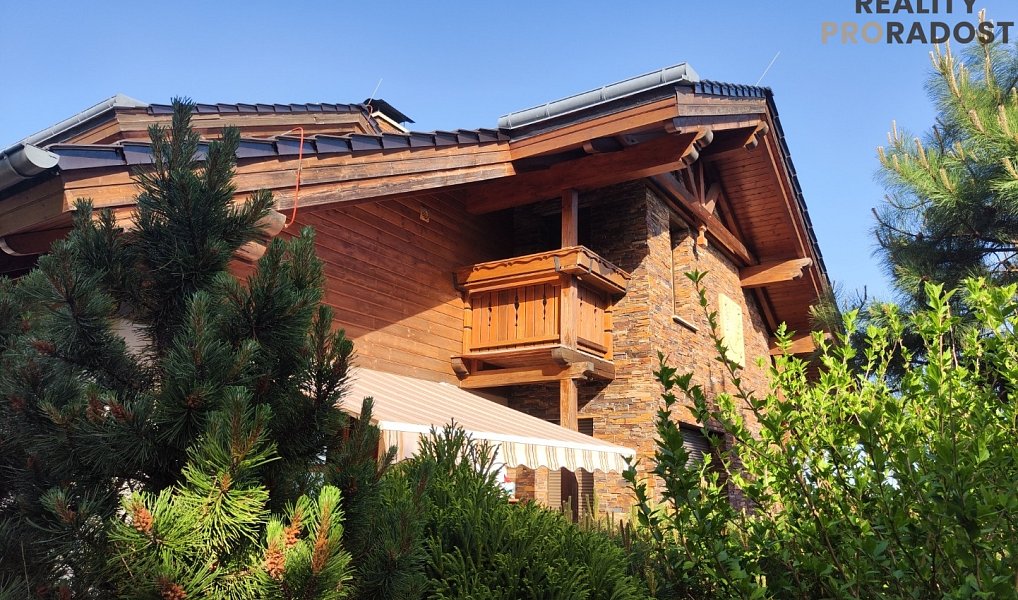 Prodej domu 660 m² s pozemkem 1 286 m², Chomutov – náhled fotky 3