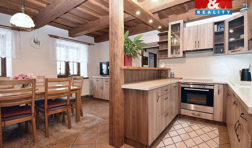 Prodej domu 320 m² s pozemkem 2 079 m², Malá Morava – náhled fotky 5