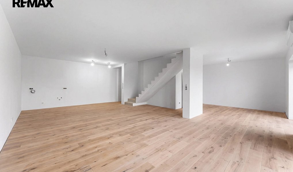 Prodej domu 151 m² s pozemkem 435 m², Kly – náhled fotky 3