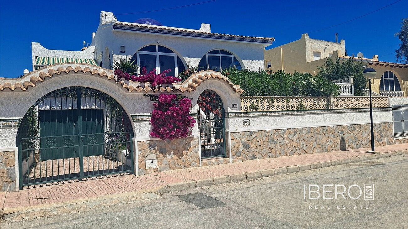 Prodej domu 173 m² s pozemkem 437 m² - Vista 3