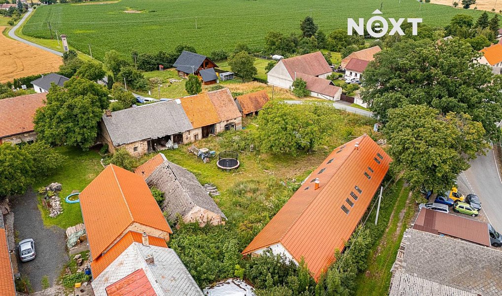 Prodej domu 330 m² s pozemkem 3 898 m², Černíny – náhled fotky 7
