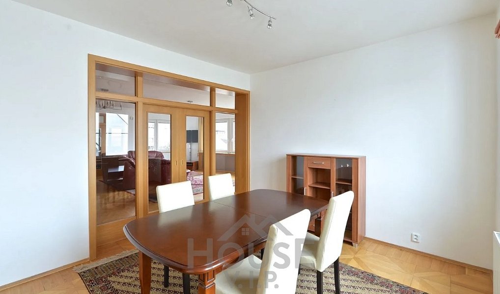 Pronájem kanceláře 839 m², Praha – náhled fotky 10