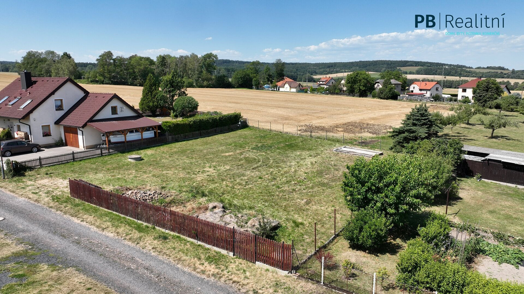 Prodej stavebního pozemku 860 m²