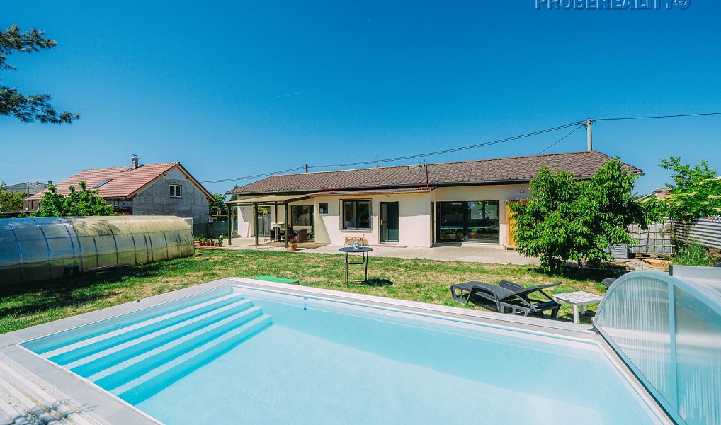 Prodej domu 96 m² s pozemkem 714 m², Zálezlice – náhled fotky 2