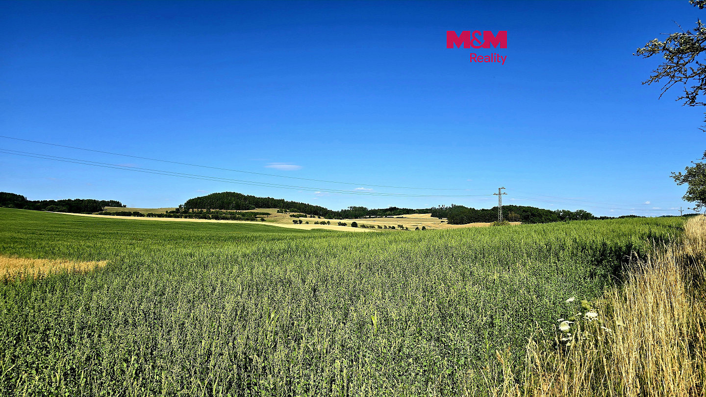 Prodej pole 23 877 m²