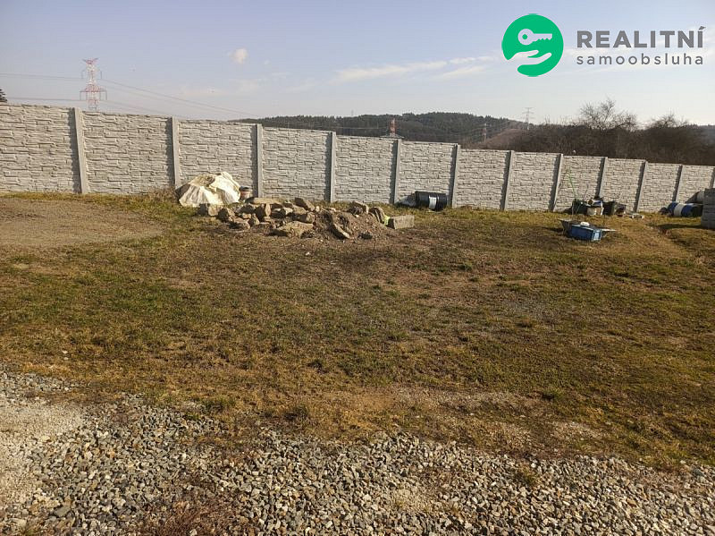 Prodej stavebního pozemku 698 m²