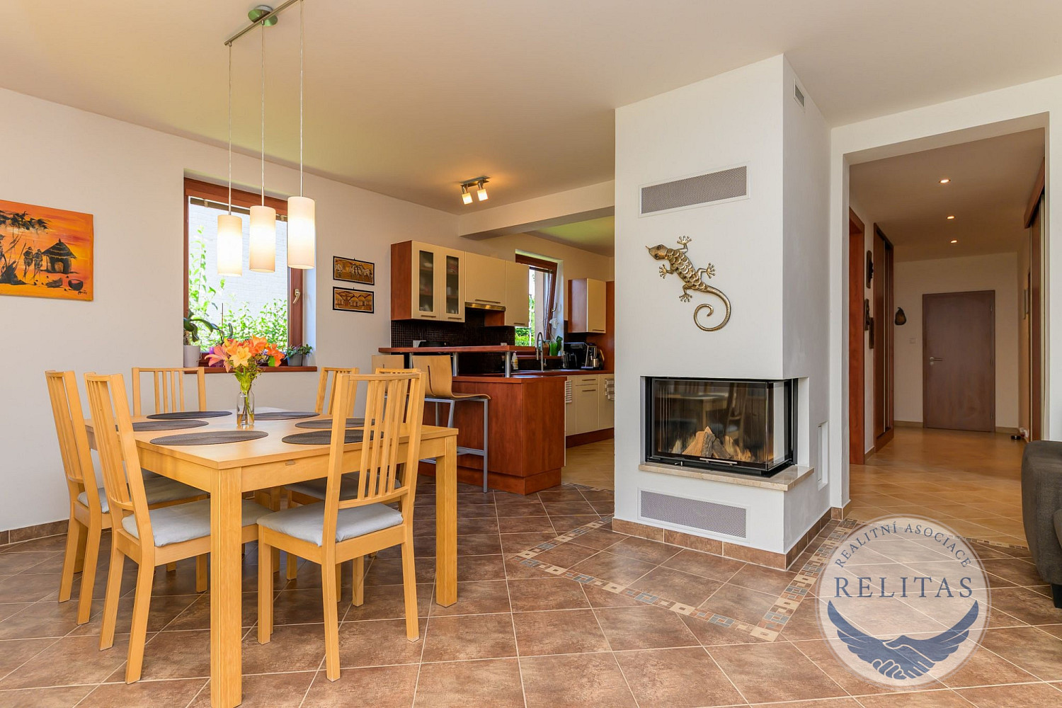Prodej domu 229 m² s pozemkem 813 m² – fotografie 4