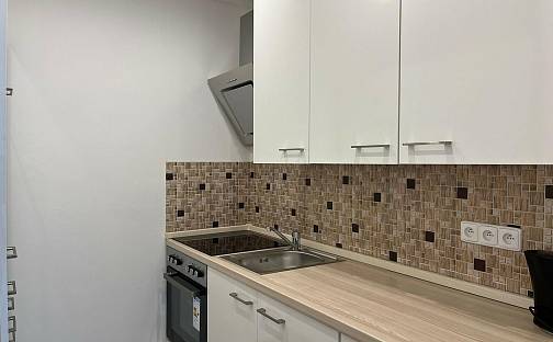 Pronájem bytu 2+kk 42 m², Machuldova, Praha 4 - Kamýk