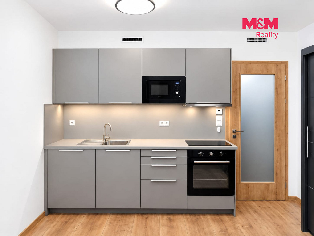 Prodej bytu 1+kk 28 m² – fotografie 2
