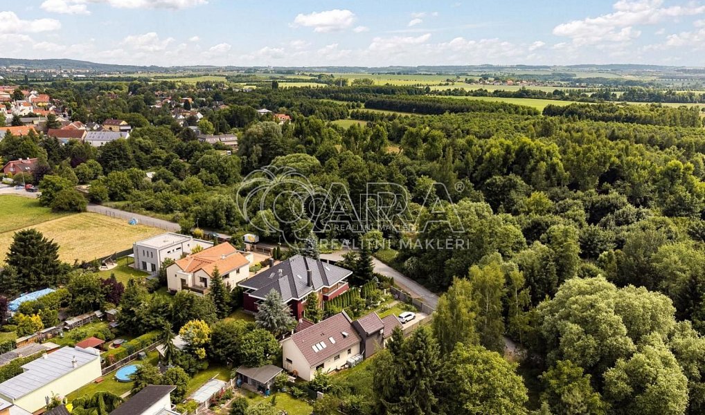 Prodej domu 470 m² s pozemkem 1 038 m², Praha – náhled fotky 3