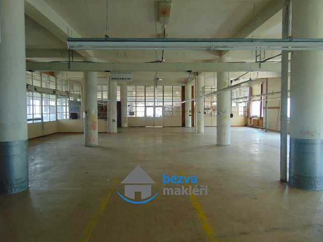 Pronájem výrobních prostor 600 m² – fotografie 2