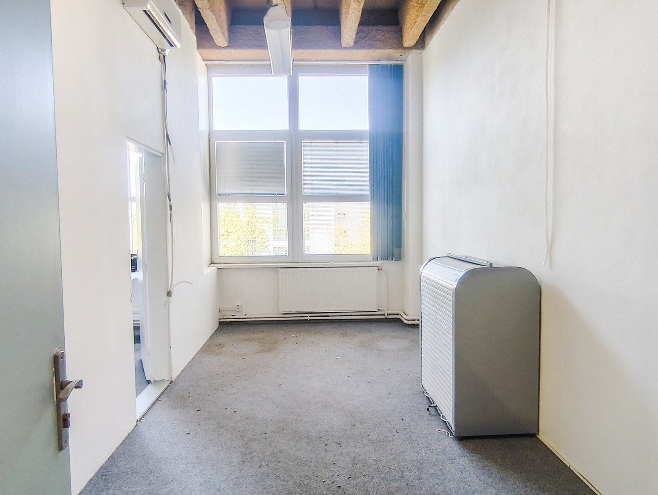 Pronájem obchodních prostor 74 m²