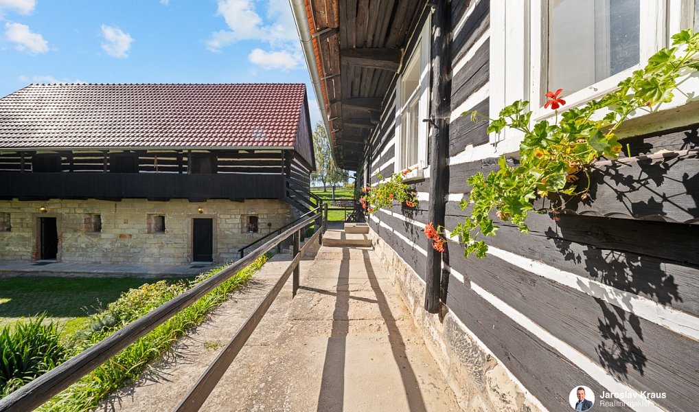 Prodej ubytovacího objektu 226 m², Střevač – náhled fotky 8