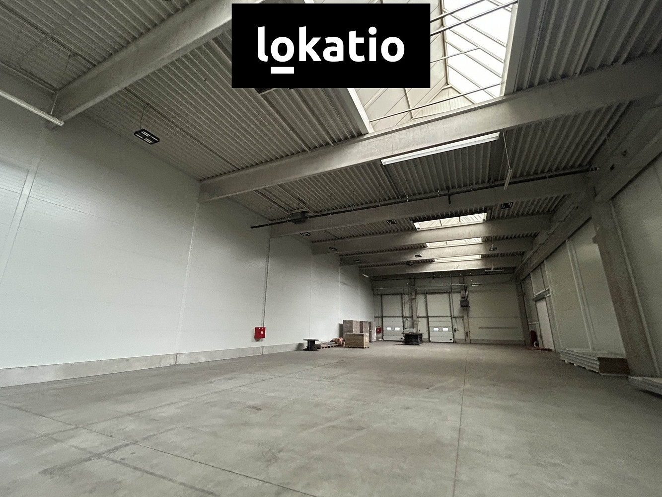 Pronájem skladovacích prostor 711 m²