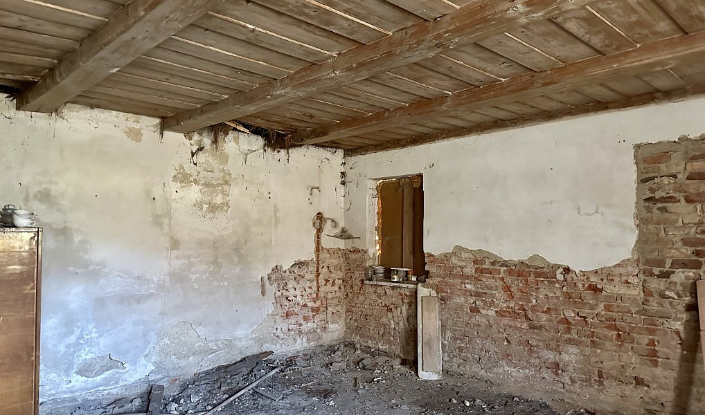 Prodej domu 173 m² s pozemkem 8 675 m², Staré Křečany – náhled fotky 9