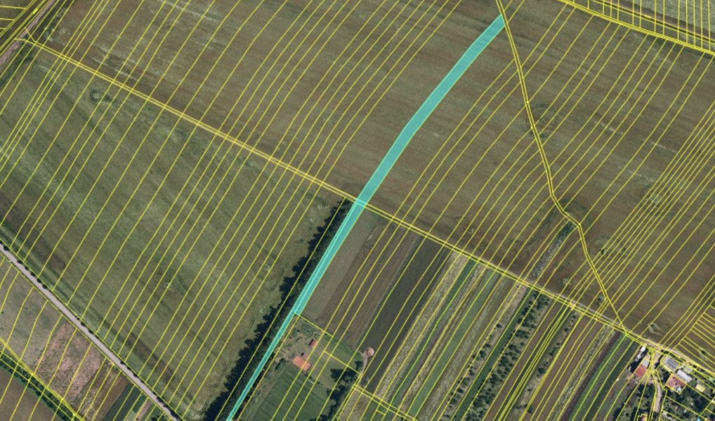 Prodej pole 5 903 m², Prace – náhled fotky 7