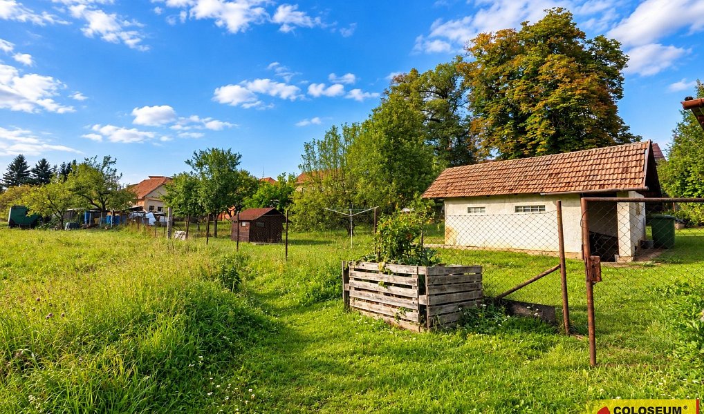 Prodej stavebního pozemku 2 012 m², Hostěnice – náhled fotky 6