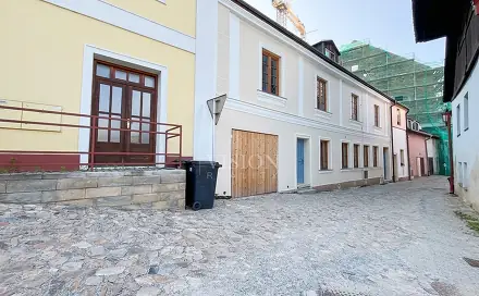 Pronájem bytu 1+kk 16 m², Pod Hradem, Jindřichův Hradec - Jindřichův Hradec IV
