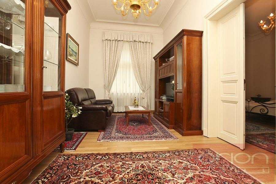 Pronájem bytu 4+kk 122 m²