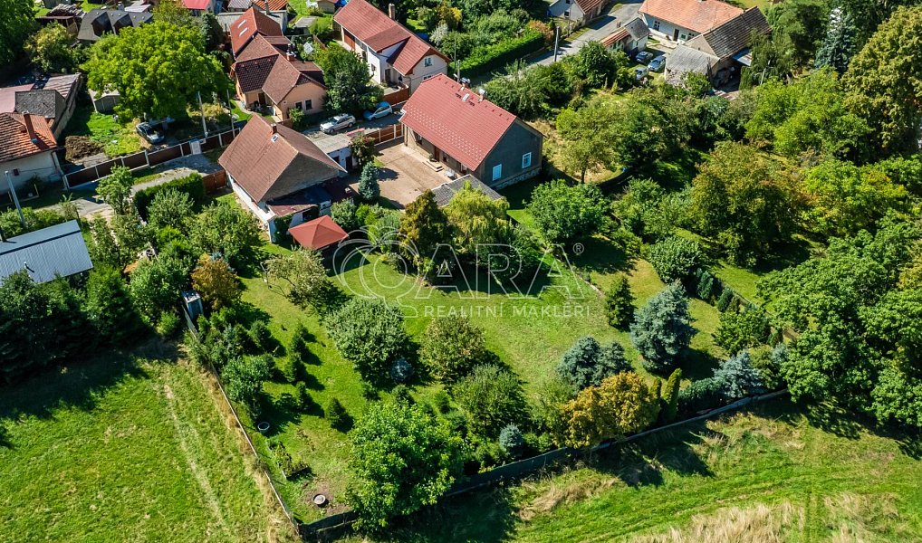 Prodej domu 180 m² s pozemkem 2 065 m², Velký Chlumec – náhled fotky 27