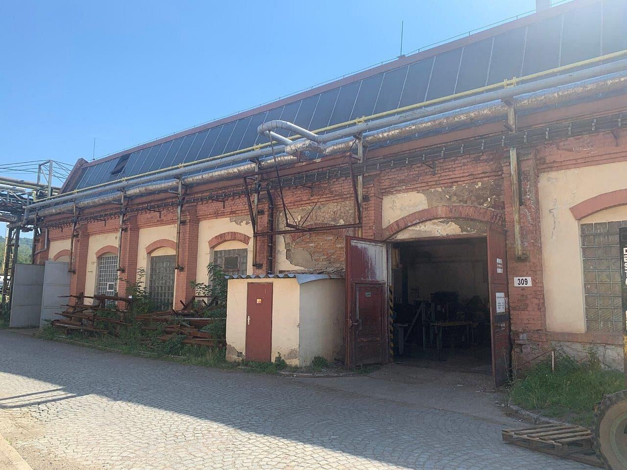 Pronájem výrobních prostor 942 m² – fotografie 5