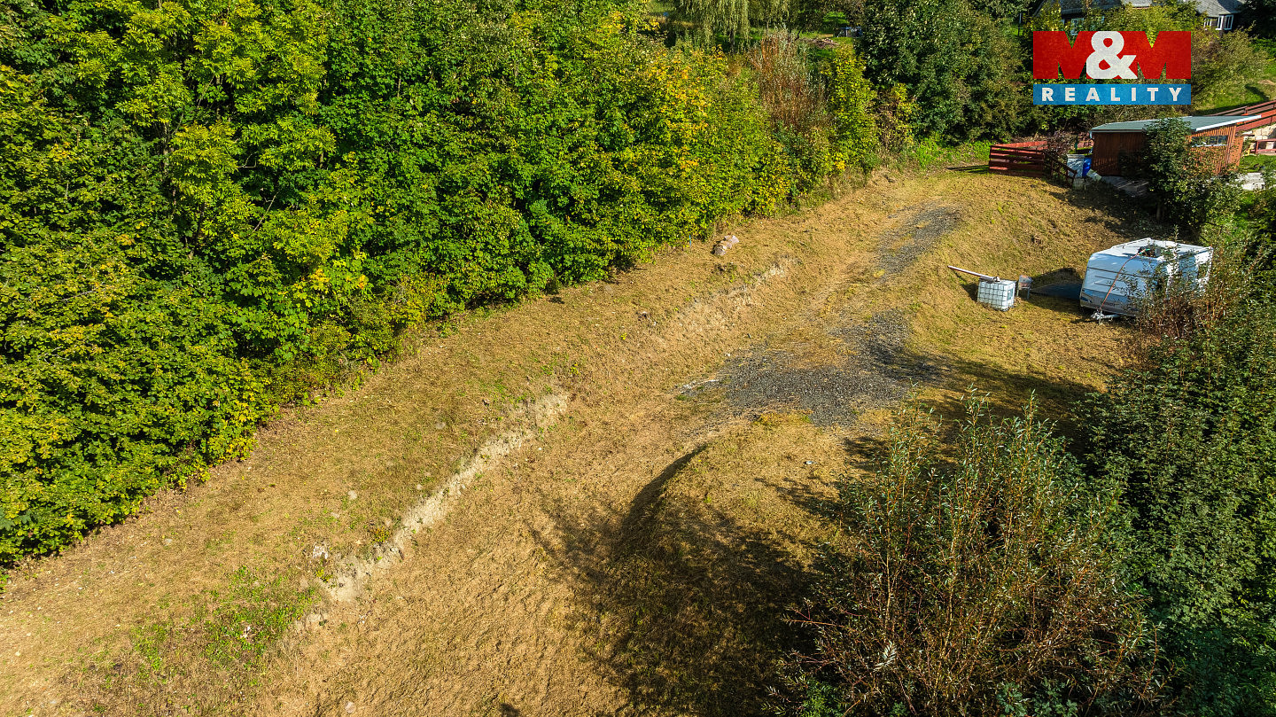 Prodej stavebního pozemku 1 359 m² – pohled 5