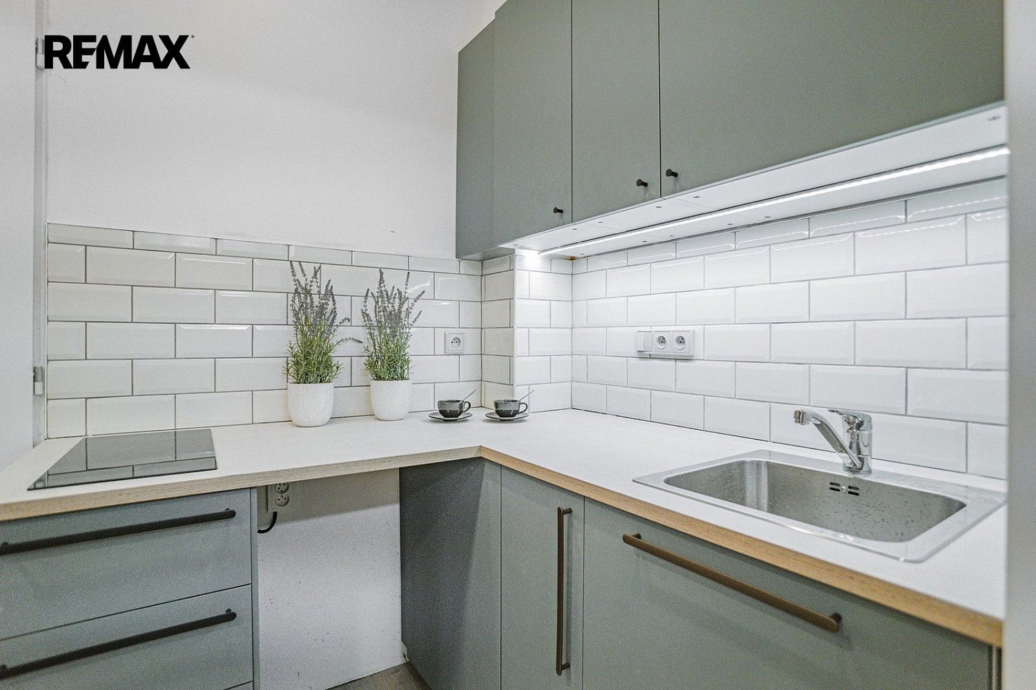 Prodej bytu 1+kk 20 m² – fotografie 3