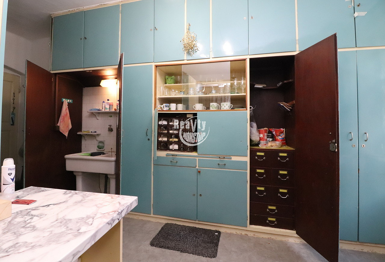 Prodej domu 230 m² s pozemkem 334 m² - Więcej