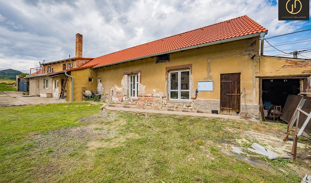 Prodej domu 262 m² s pozemkem 2 342 m², Chožov – náhled fotky 22