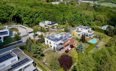Prodej domu 479 m² s pozemkem 1 503 m², Nivy IV, Zlín