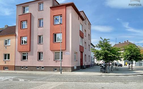 Prodej bytu 1+1 37 m², Charbulova, Brno - Černovice