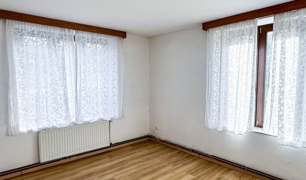 Prodej domu 300 m² s pozemkem 10 228 m², Jeřmanice – náhled fotky 25