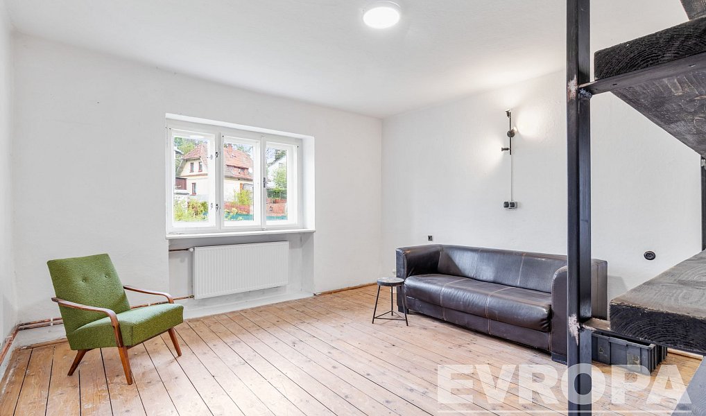 Prodej domu 144 m² s pozemkem 799 m², Úsobí – náhled fotky 7