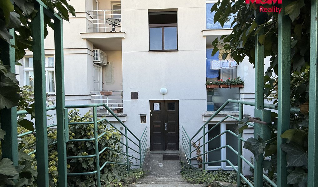 Pronájem bytu 1+kk 60 m², Praha – náhled fotky 9