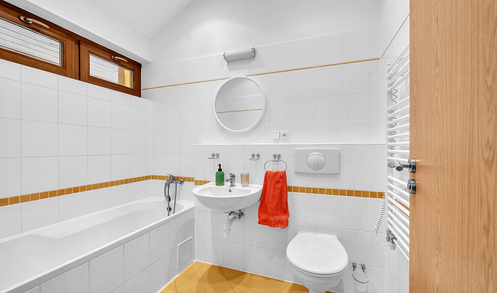 Prodej ubytovacího objektu 159 m², Horní Maršov – náhled fotky 20