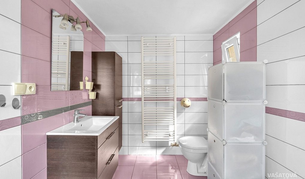 Prodej domu 104 m² s pozemkem 1 077 m², Přelouč – náhled fotky 24