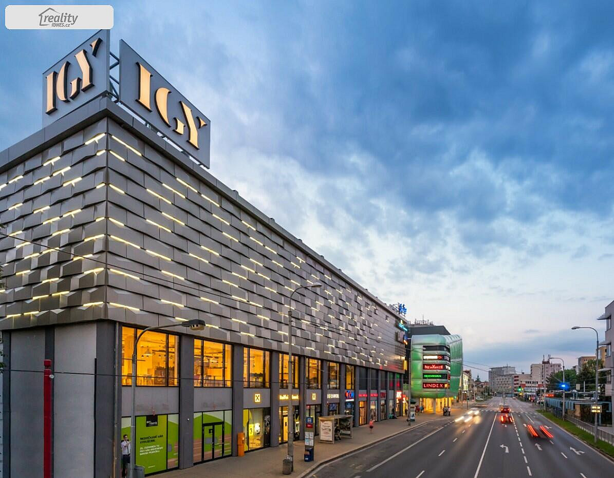 Pronájem kanceláře 500 m² — photo 4