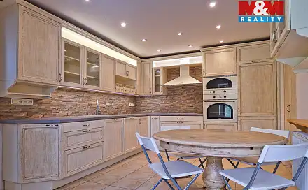 Prodej domu 186 m² s pozemkem 948 m², Krupá, okres Kolín
