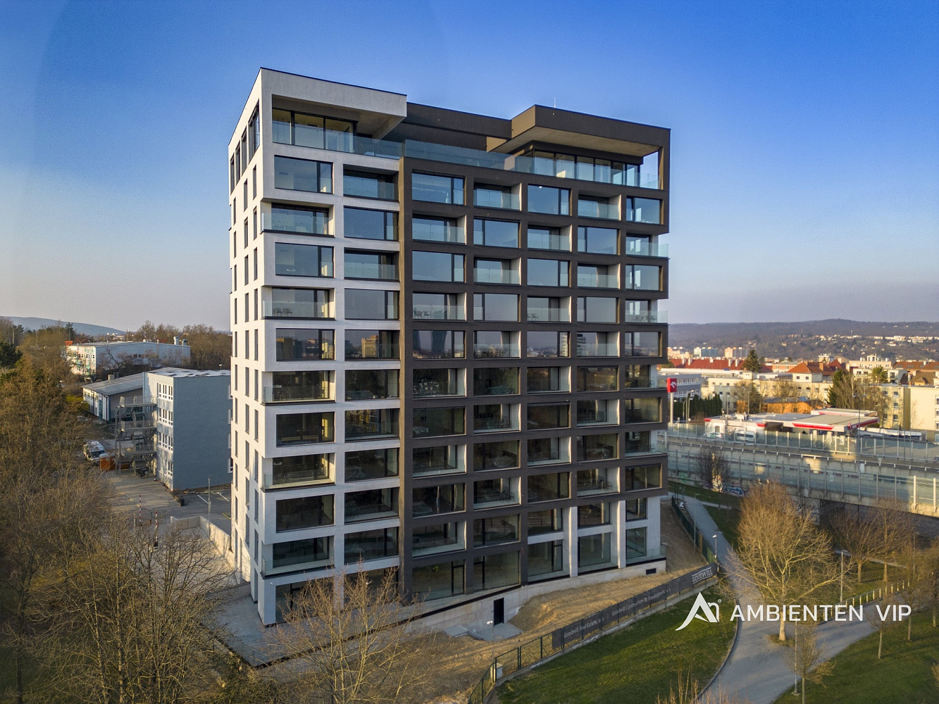 Pronájem bytu 1+kk 38 m² – pohled 3