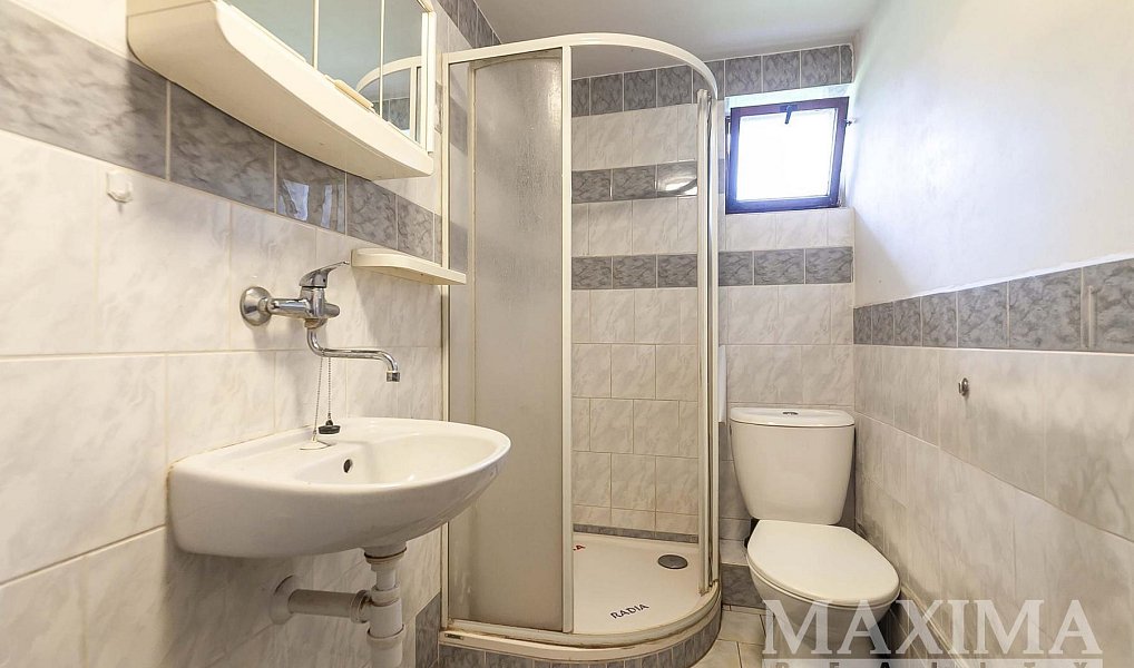 Prodej domu 196 m² s pozemkem 3 601 m², Běchary – náhled fotky 16