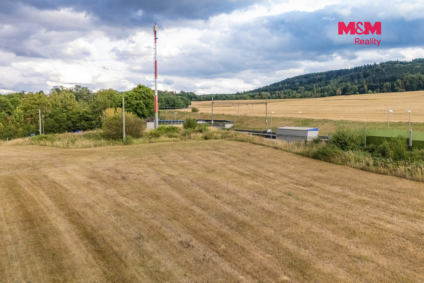Prodej stavebního pozemku 2 304 m² – fotografie 3