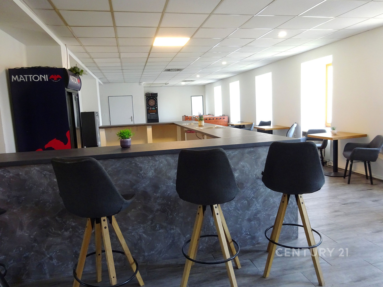 Pronájem komerčního objektu (jiného typu) 253 m² – fotografie 2