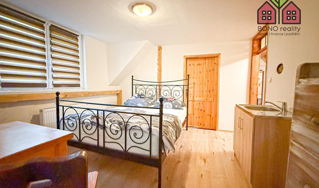Prodej domu 216 m² s pozemkem 353 m², Český Jiřetín – náhled fotky 2
