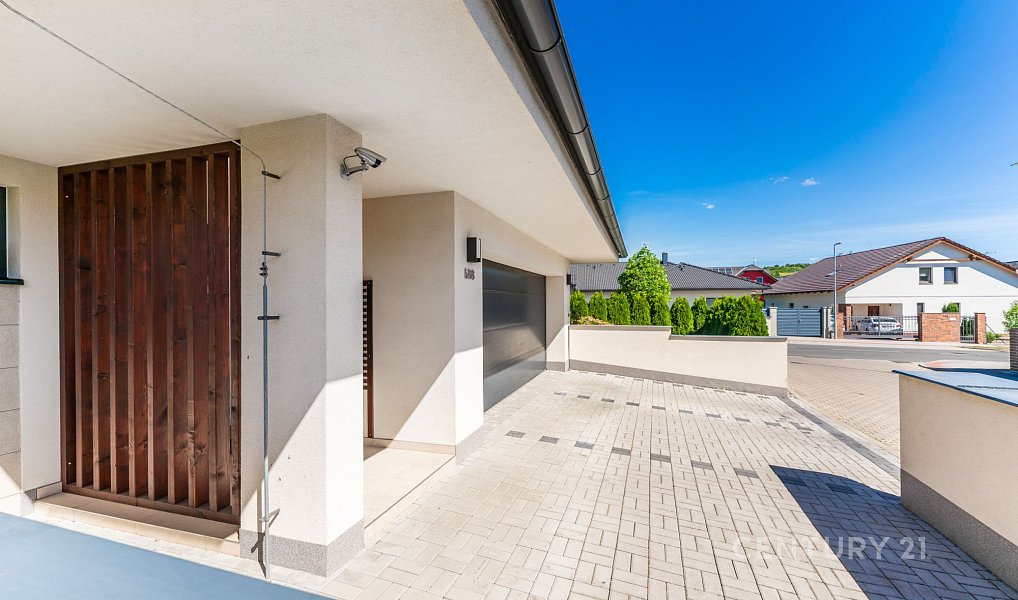 Prodej domu 148 m² s pozemkem 796 m², Lány – náhled fotky 35