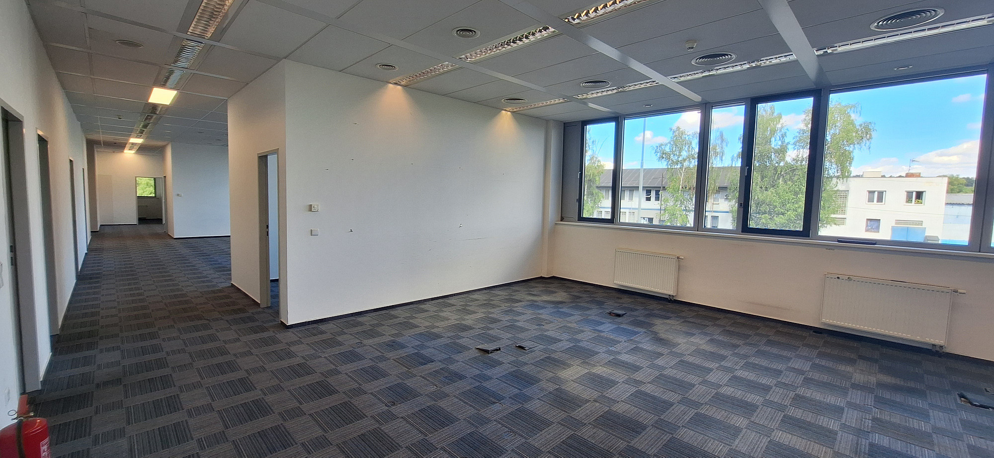 Pronájem kanceláře 500 m² – fotografie 5