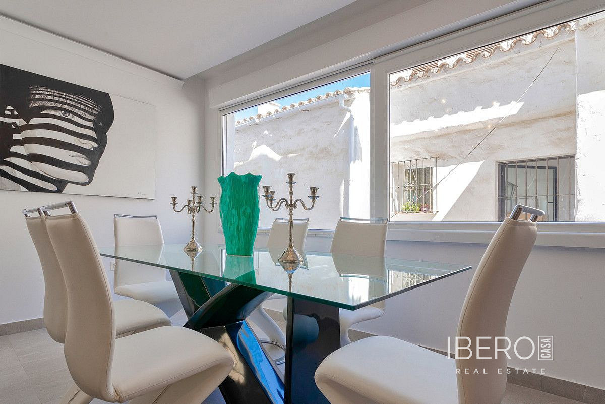 Piso 4+kk – Marbella, Nueva Andalucía - Vista 4
