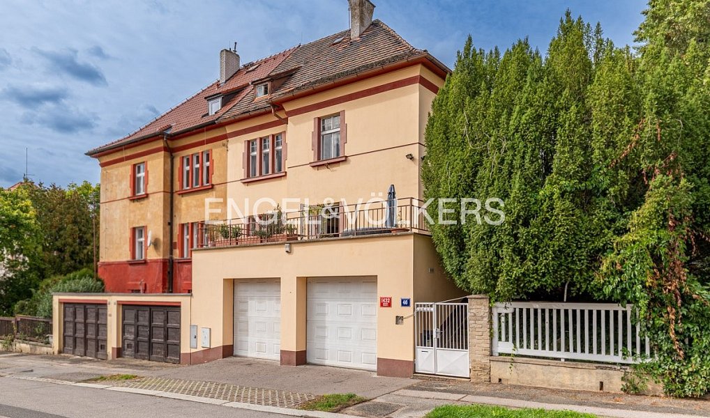 Prodej domu 255 m² s pozemkem 740 m², Praha – náhled fotky 2