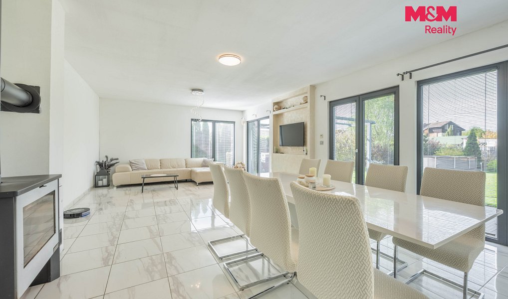 Prodej domu 96 m² s pozemkem 1 005 m², Sulice – náhled fotky 14