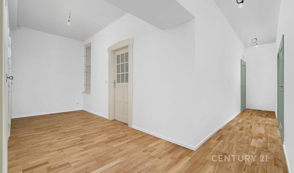 Prodej bytu 4+kk 104 m², Praha – náhled fotky 3